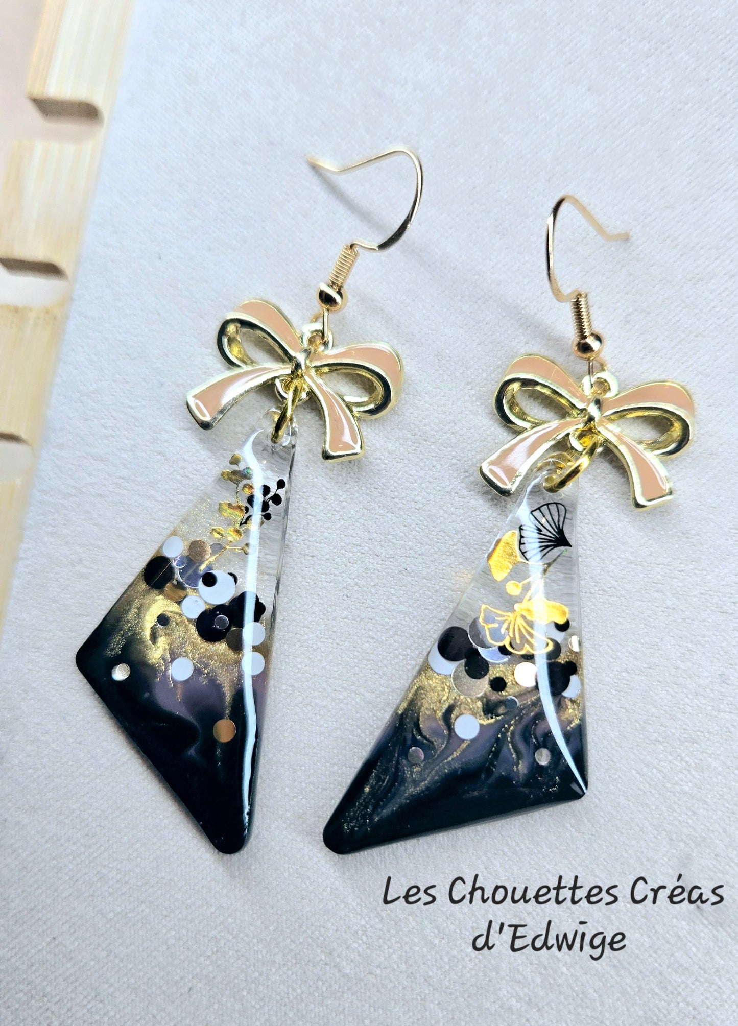 Boucles d'oreilles avec nœuds