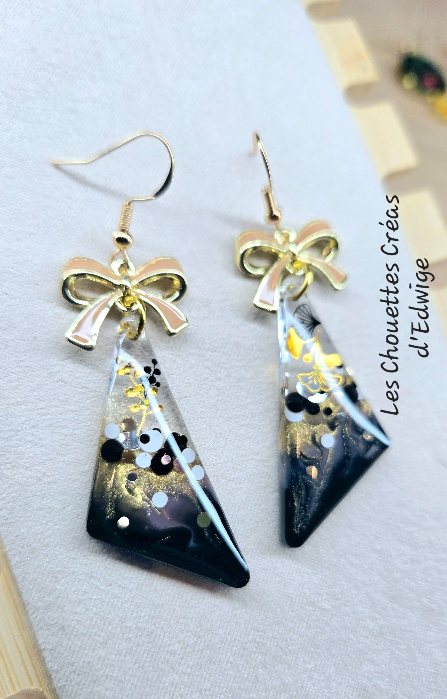 Boucles d'oreilles avec nœuds