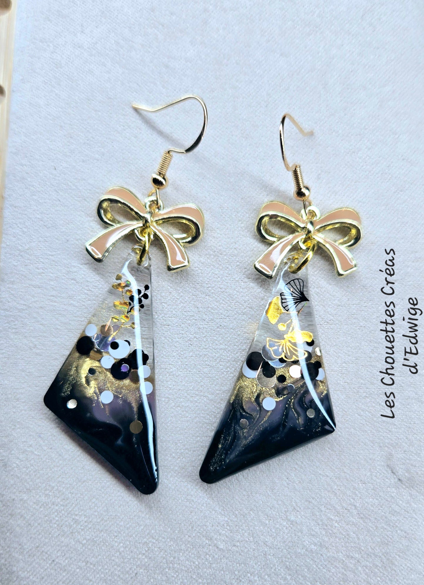 Boucles d'oreilles avec nœuds