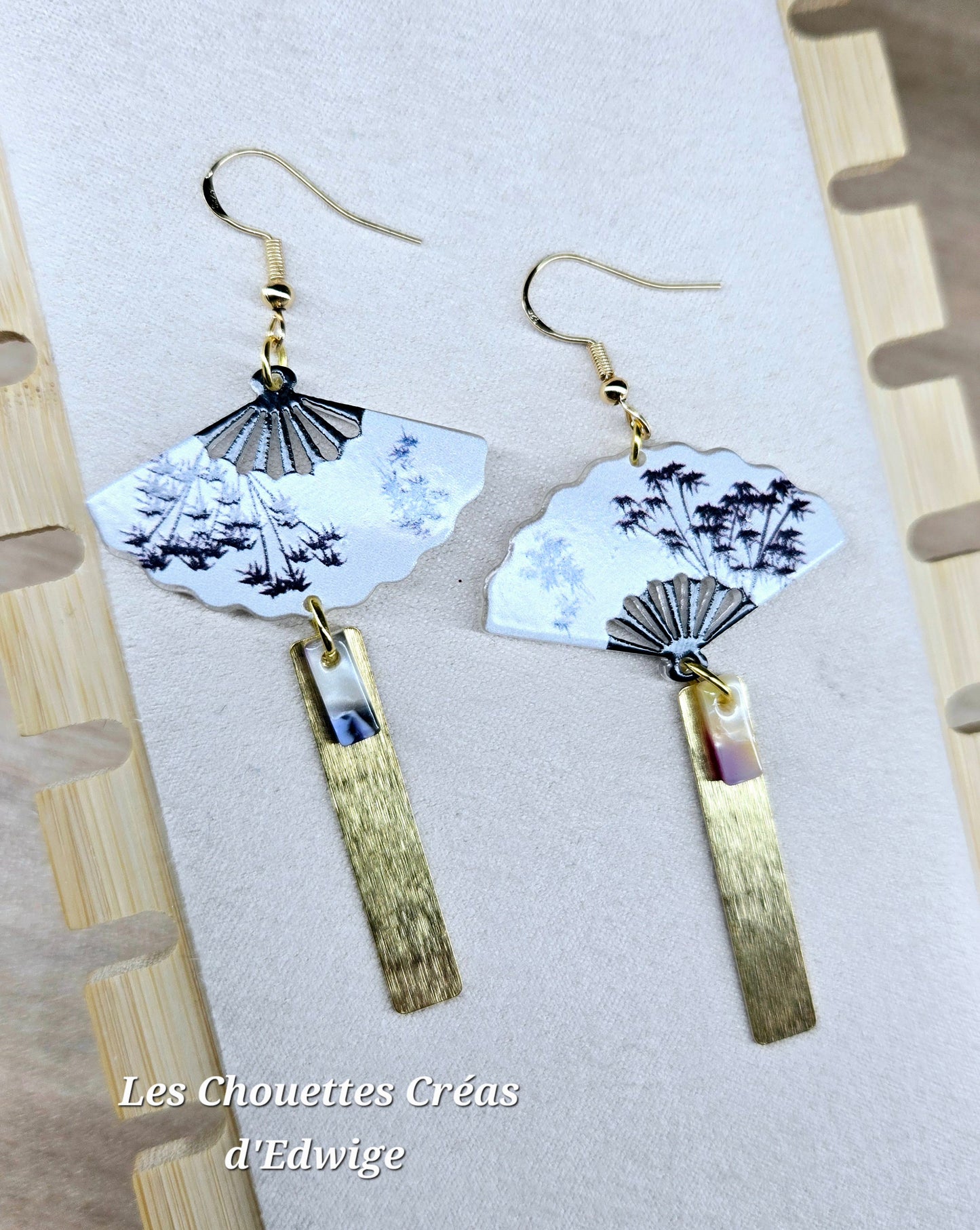 Boucles d'oreilles éventails blancs