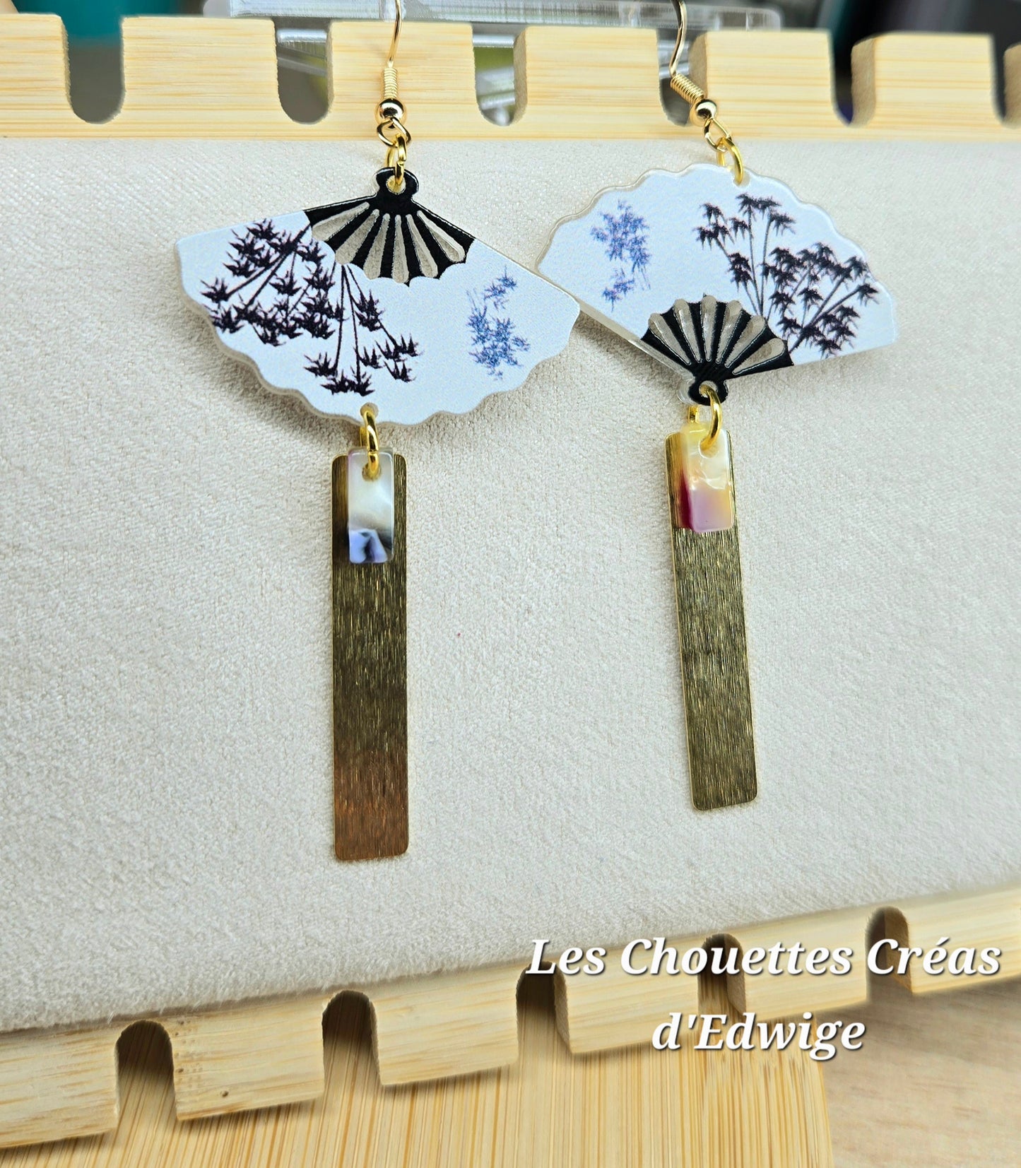 Boucles d'oreilles éventails blancs