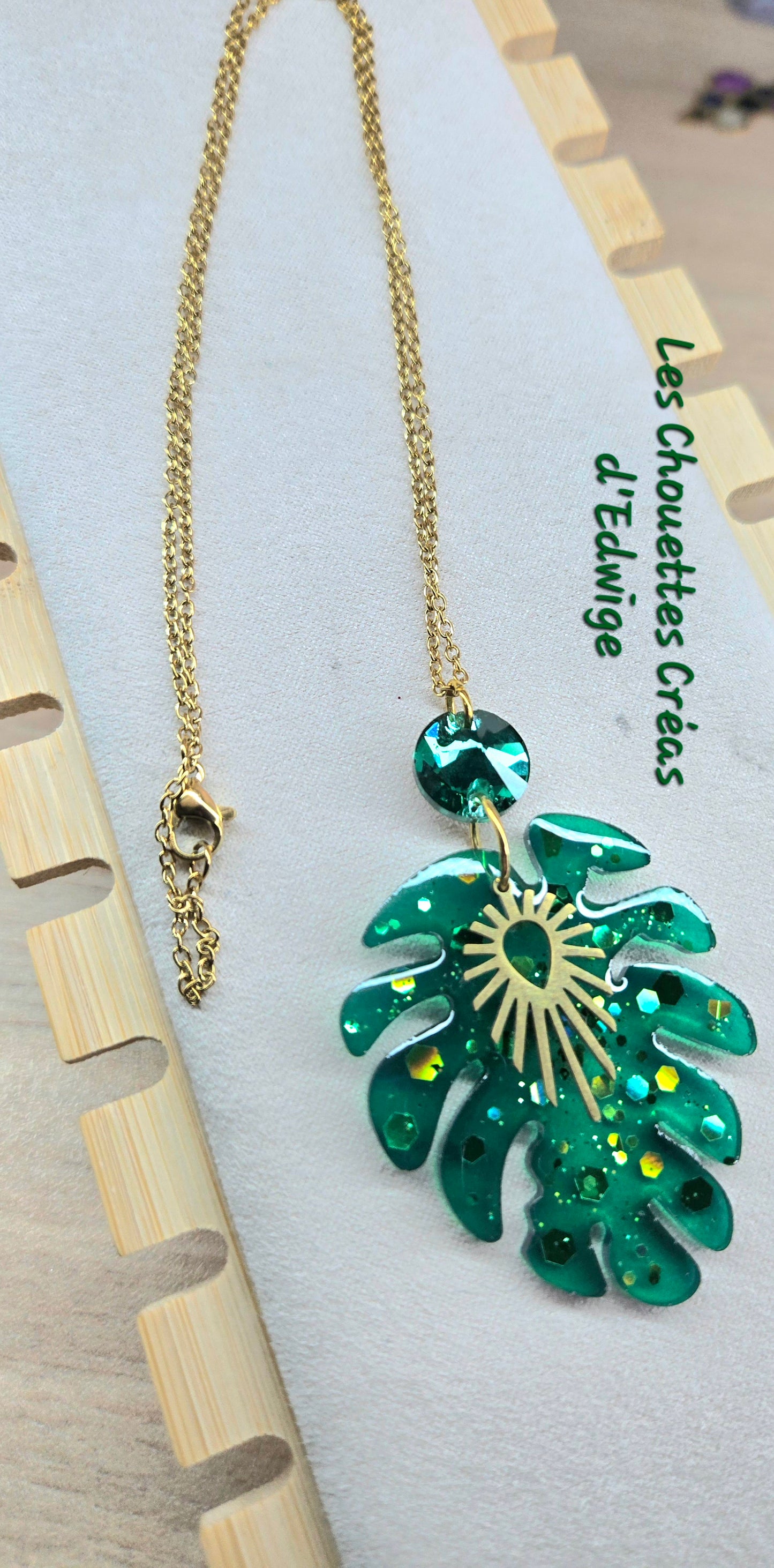 Collier monstera