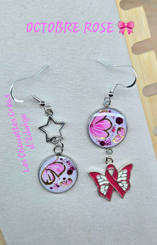 Boucles d'oreilles Octobre Rose avec papillon et ruban