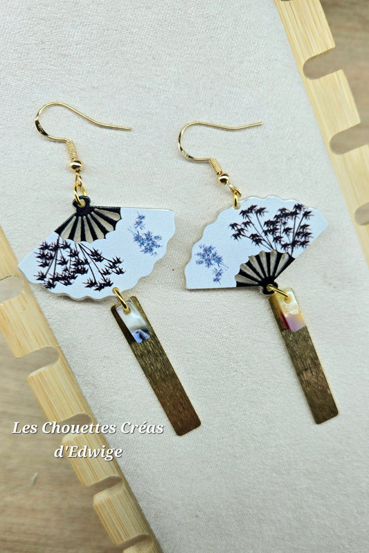 Boucles d'oreilles éventails blancs
