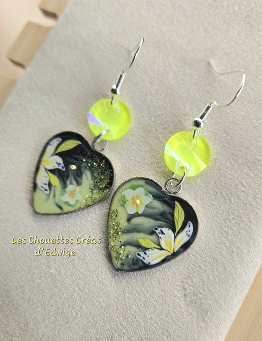 Boucles d'oreilles cœurs noires et jaunes