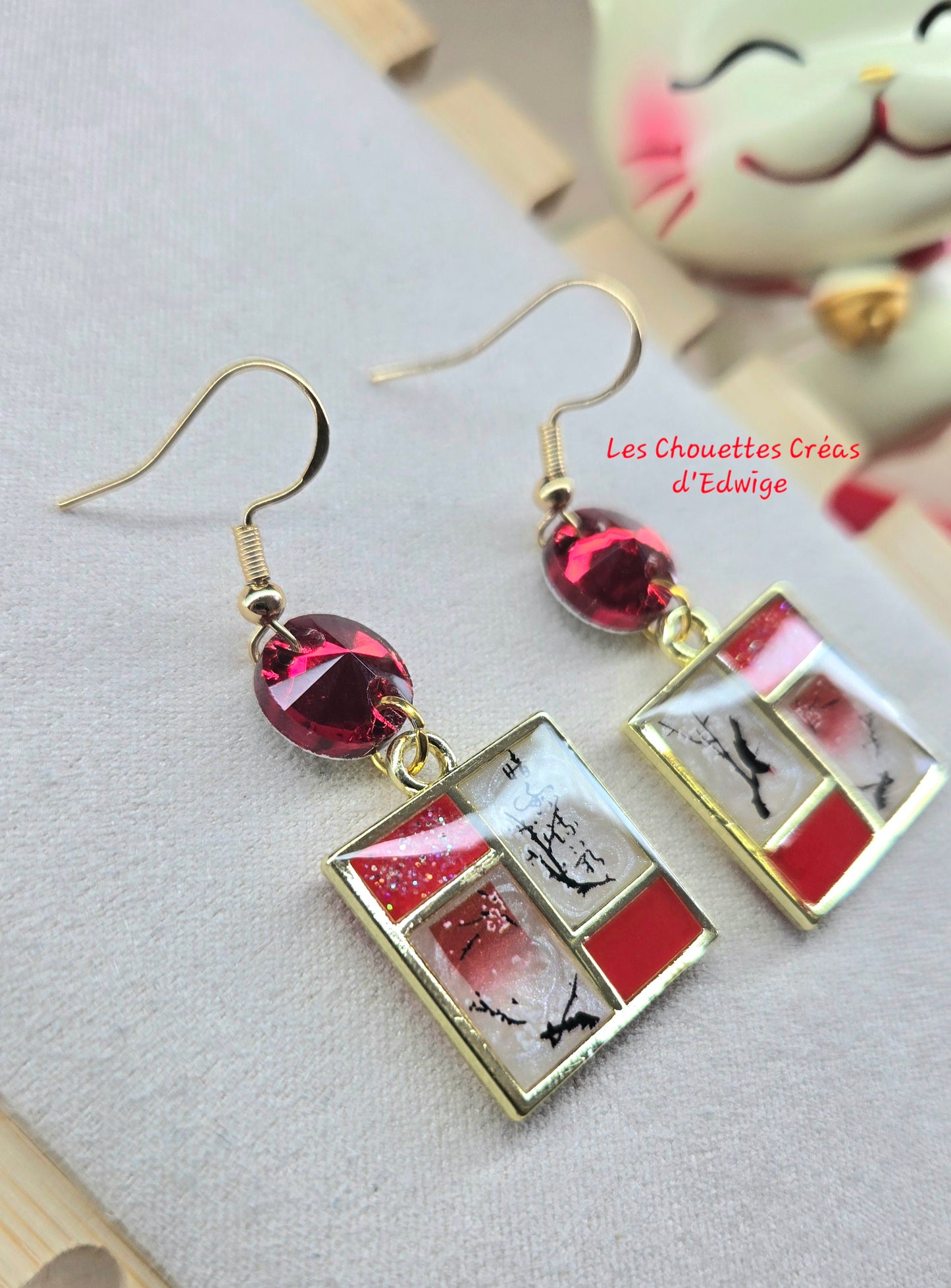 Boucles d'oreilles carrées rouges et blanches