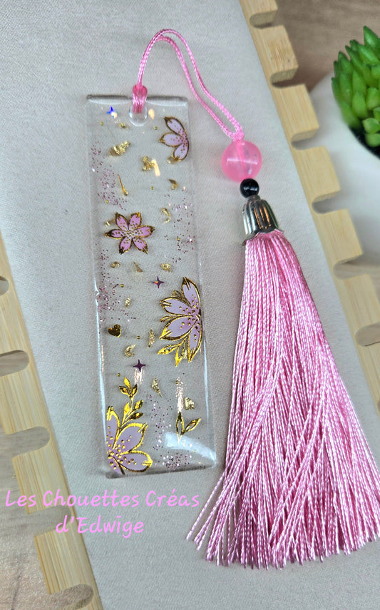 Marque-pages avec fleurs roses