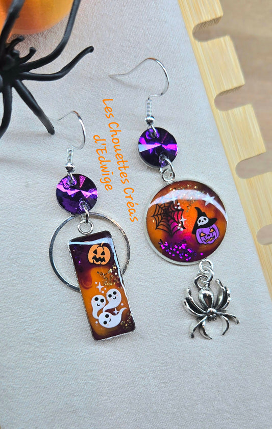 Boucles d'oreilles dépareillées "monstrueuses"