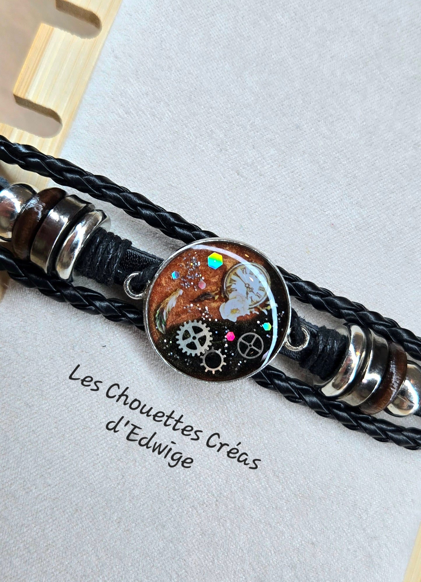 Bracelet cuir "à remonter le temps"