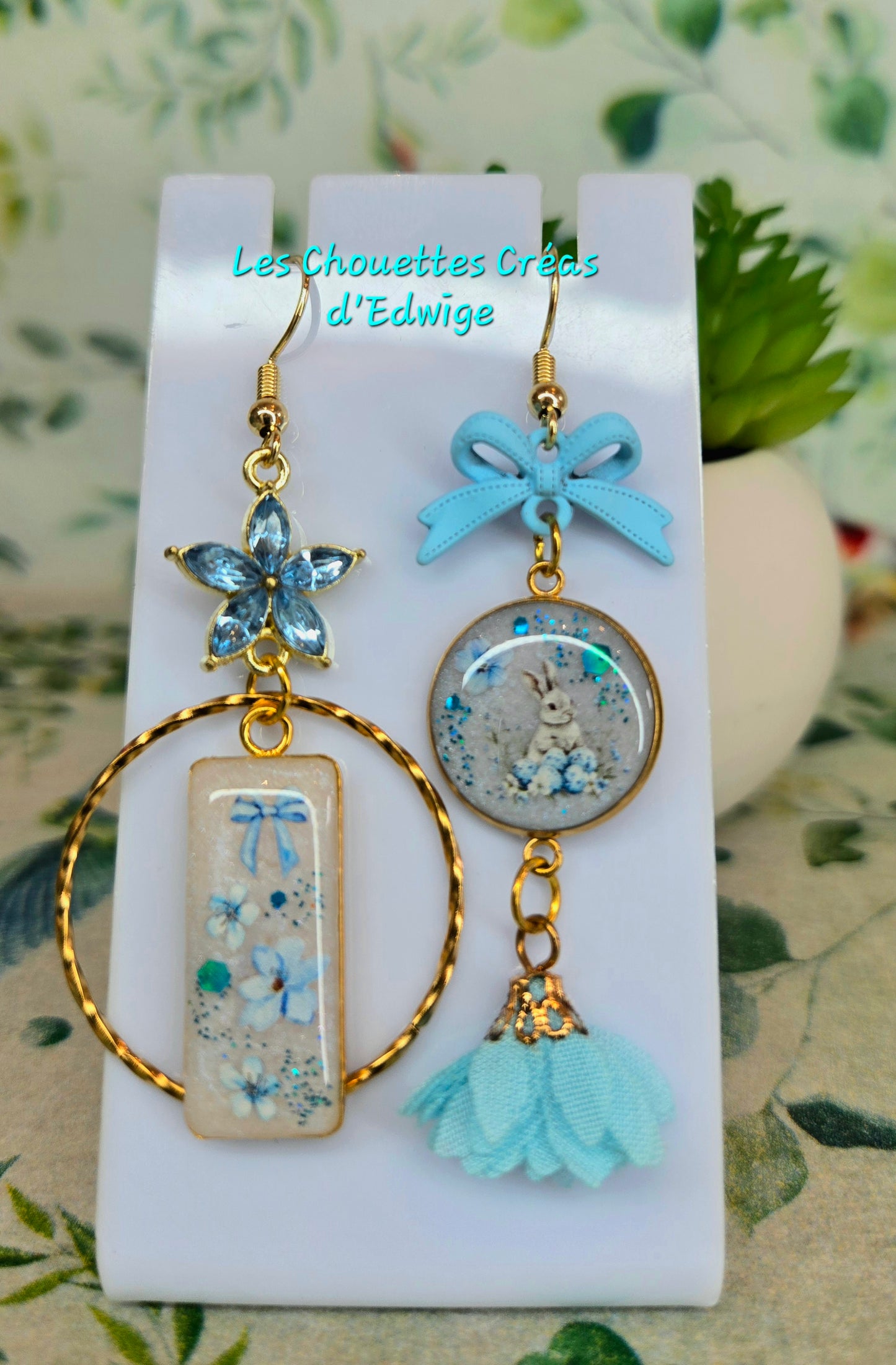 Boucles d'oreilles dépareillées lapin de Pâques